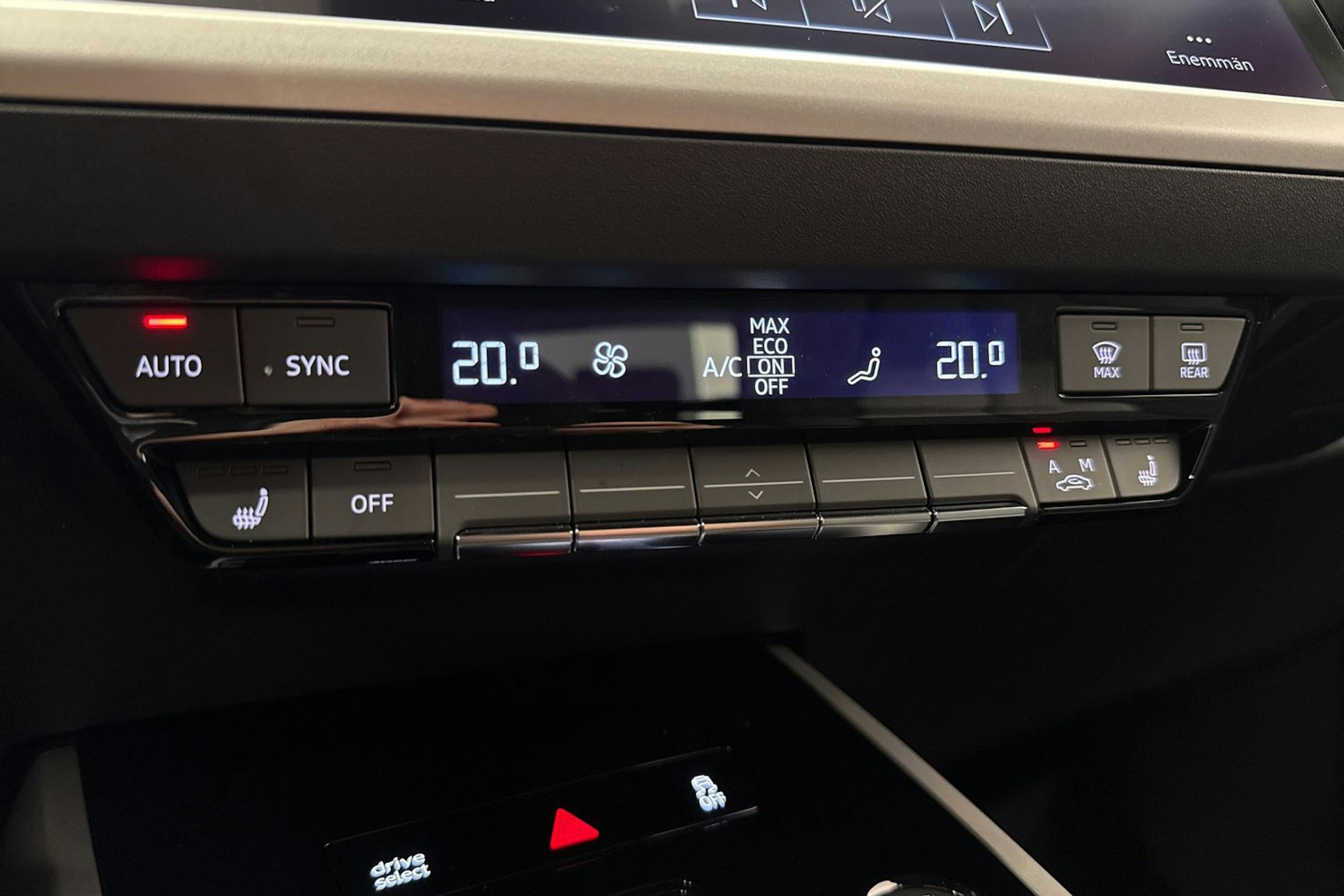 met. harmaa Audi Q4 e-tron 2026 kuva 22.