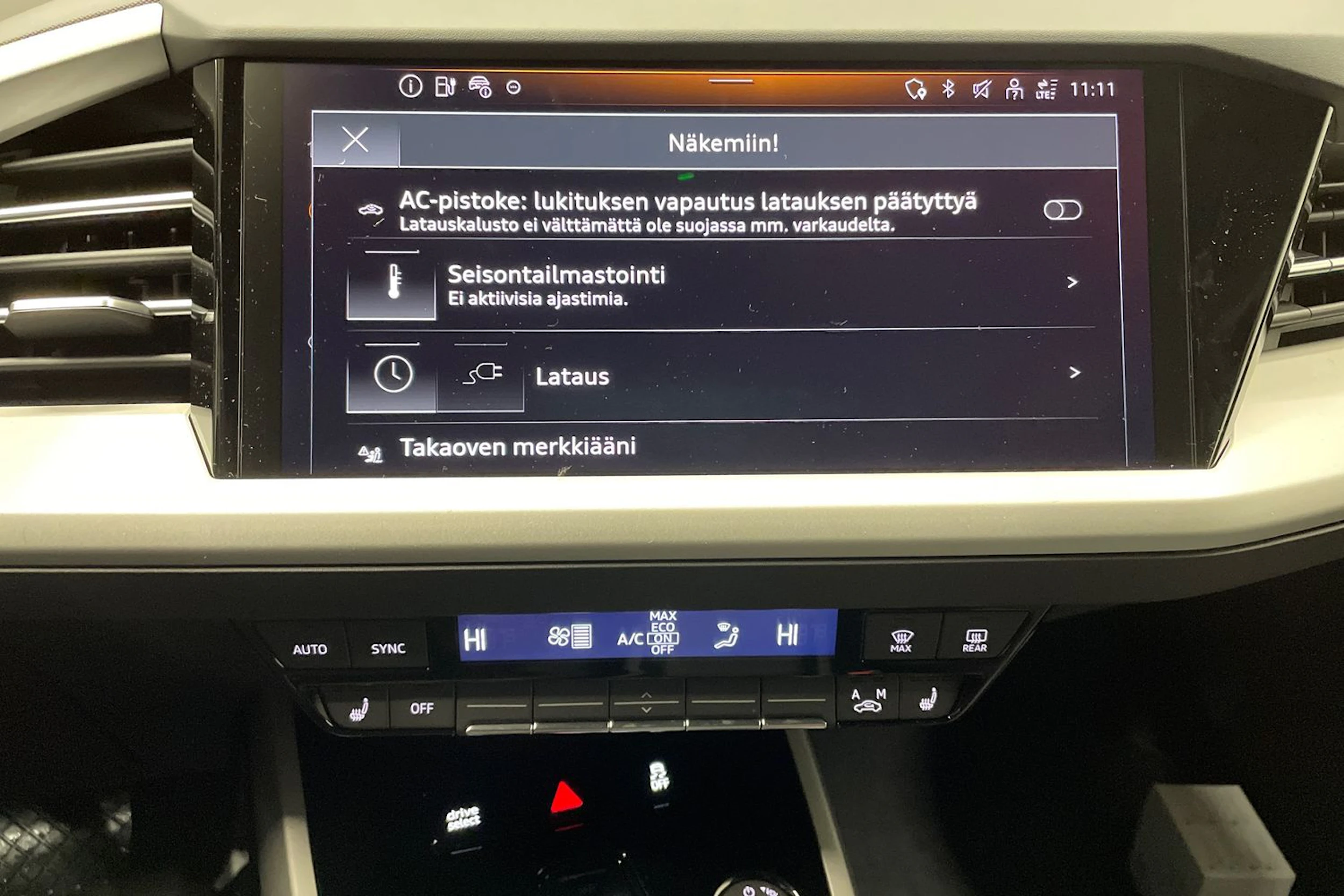 harmaa Audi Q4 e-tron 2026 kuva 16.