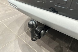 musta Audi Q4 e-tron 2026 kuva 13.