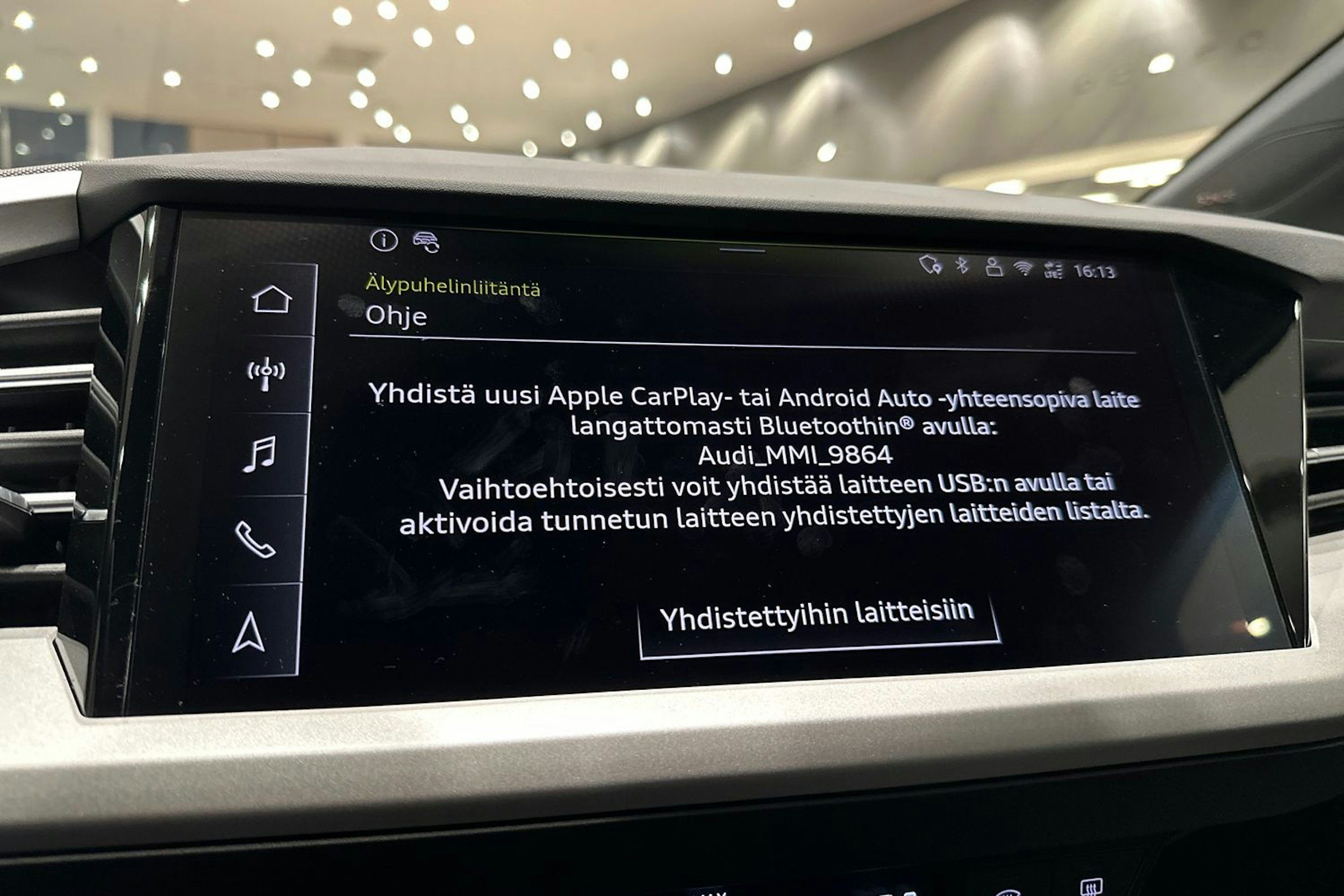 musta Audi Q4 e-tron 2026 kuva 16.