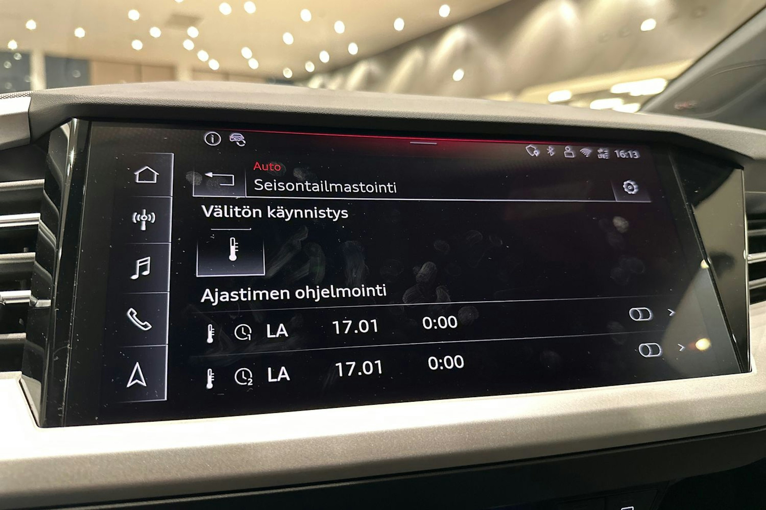 musta Audi Q4 e-tron 2026 kuva 19.