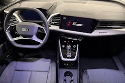 met. musta Audi Q4 e-tron 2026 kuva 7.