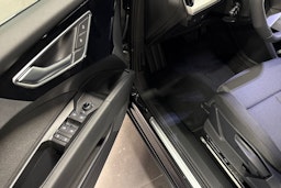 met. musta Audi Q4 e-tron 2026 kuva 14.