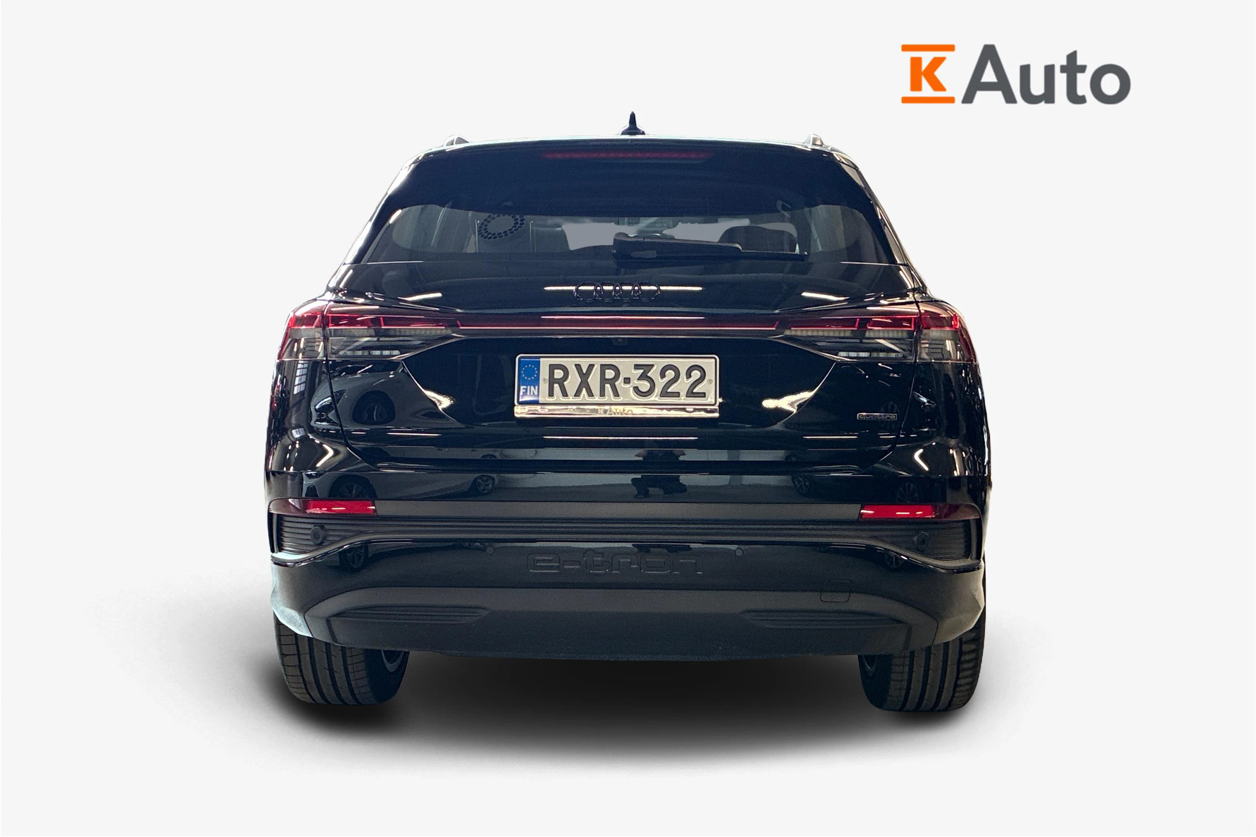 musta Audi Q4 e-tron 2026 kuva 3.