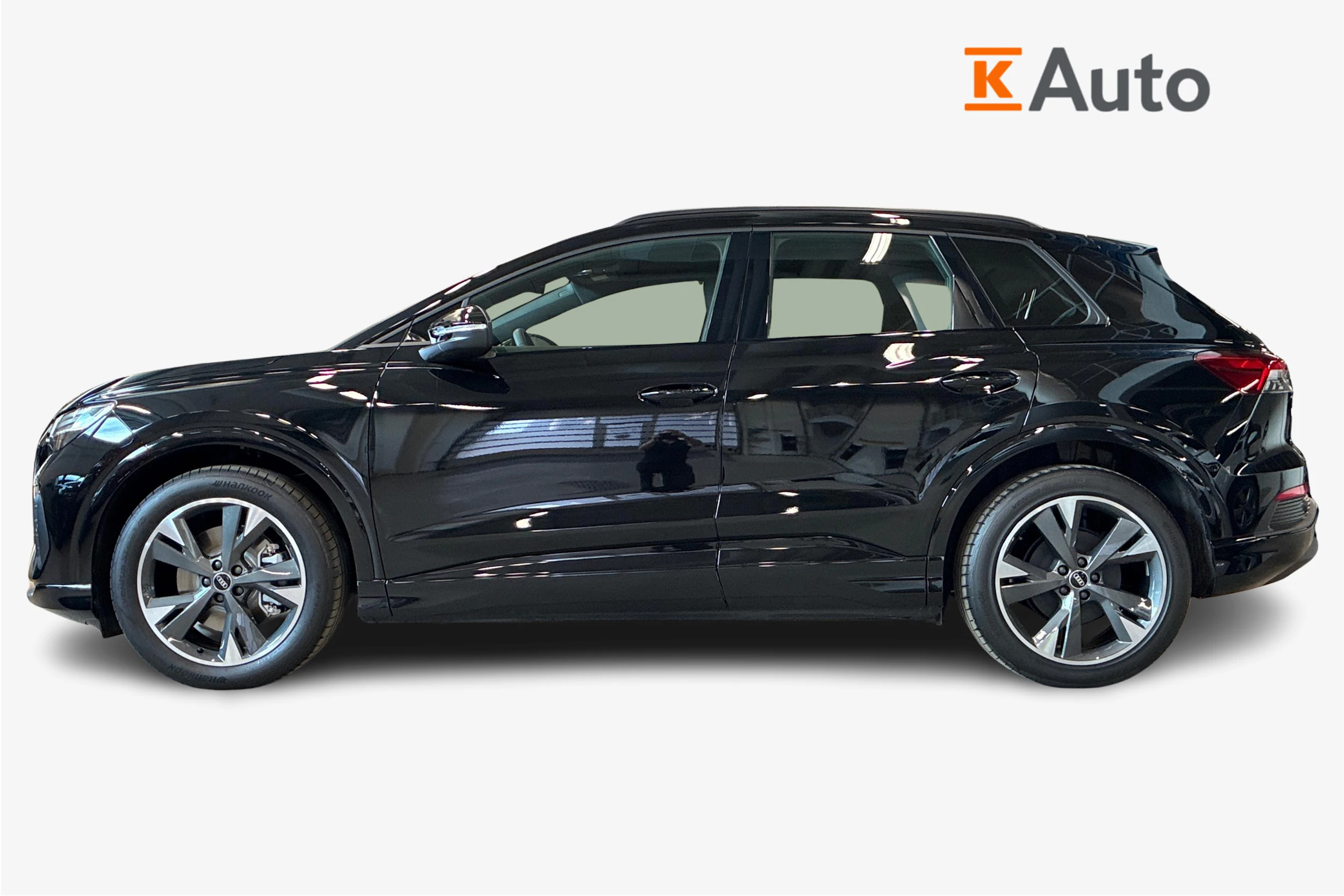 musta Audi Q4 e-tron 2026 kuva 5.