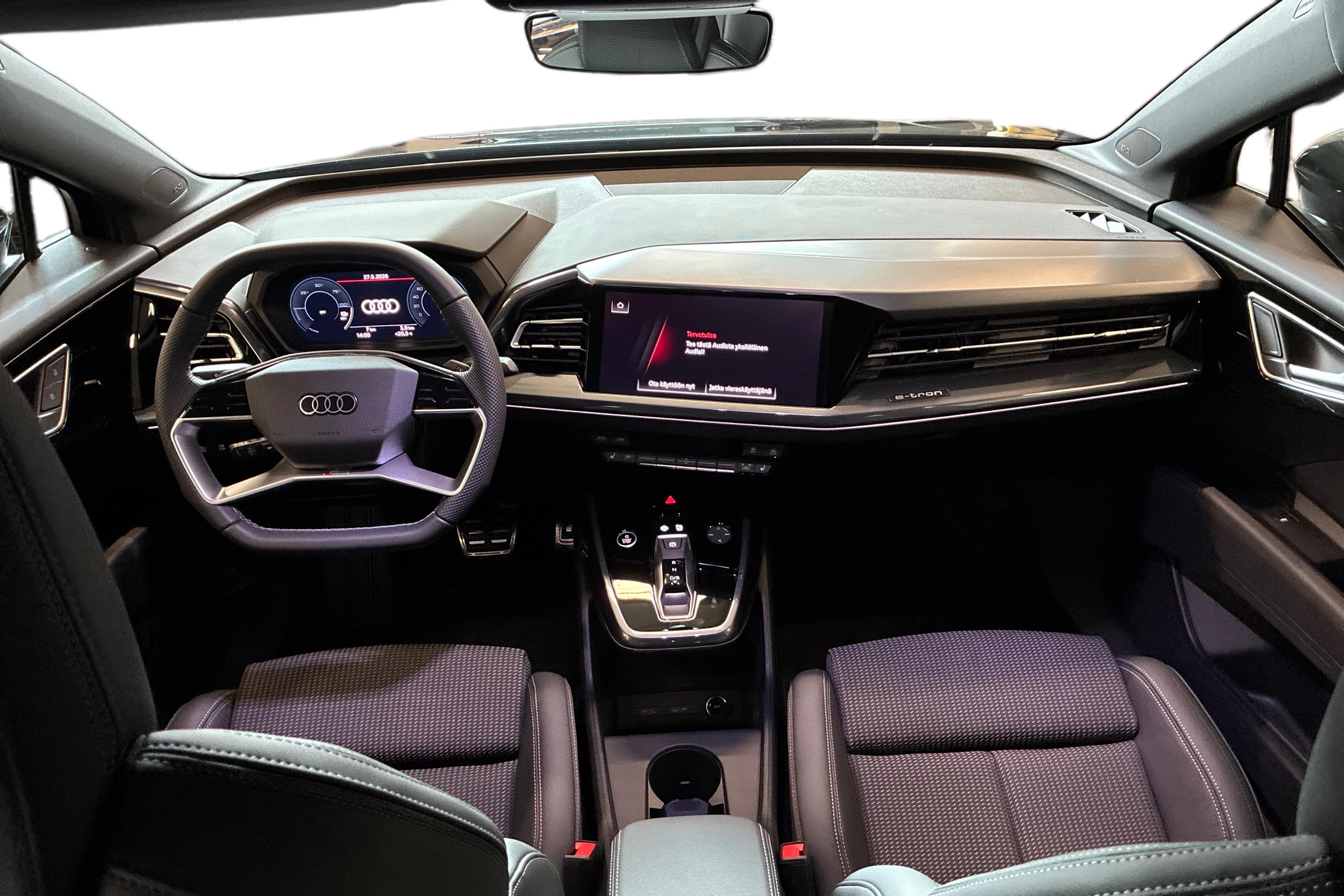 musta Audi Q4 e-tron 2026 kuva 7.
