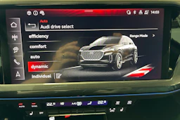 musta Audi Q4 e-tron 2026 kuva 14.