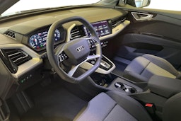 musta Audi Q4 e-tron 2026 kuva 6.
