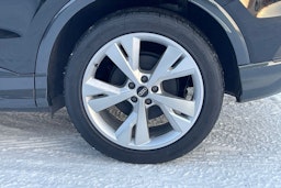 musta Audi Q4 e-tron 2026 kuva 10.