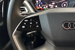 met. harmaa Audi Q4 e-tron 2026 kuva 12.