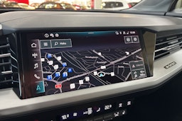 met. harmaa Audi Q4 e-tron 2026 kuva 20.