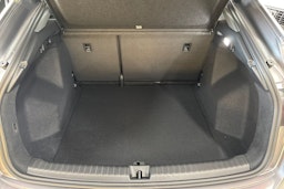 met. harmaa Audi Q4 e-tron 2026 kuva 25.