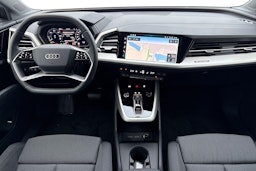 harmaa Audi Q4 e-tron 2026 kuva 7.