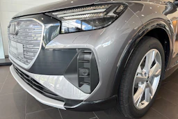 met. harmaa Audi Q4 e-tron 2026 kuva 10.