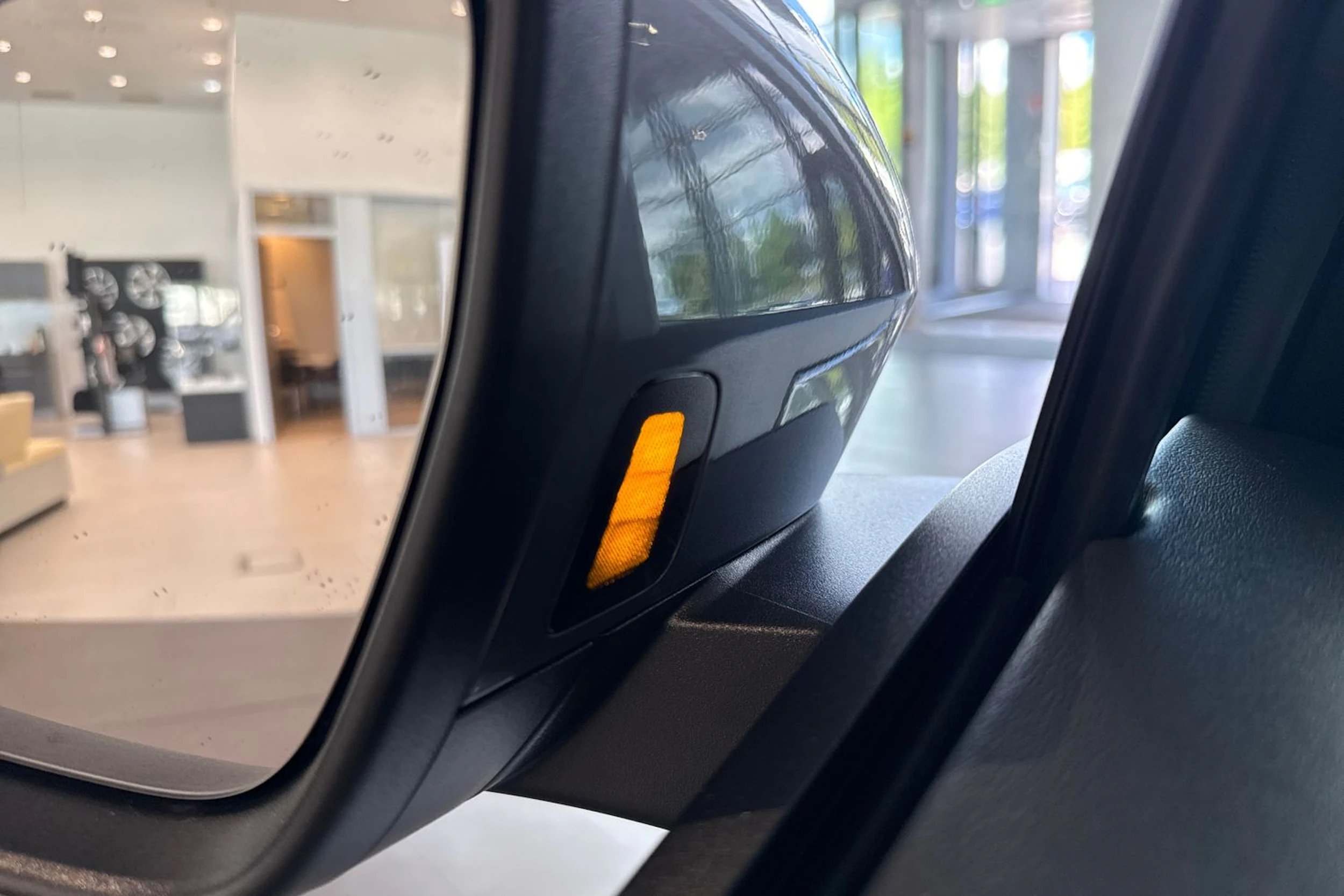 met. harmaa Audi Q4 e-tron 2026 kuva 18.