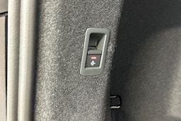 mythos musta Audi Q4 e-tron 2026 kuva 23.