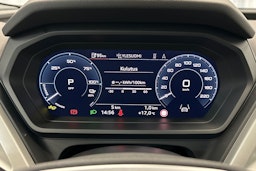 jäätikön valkoinen Audi Q4 e-tron 2026 kuva 23.