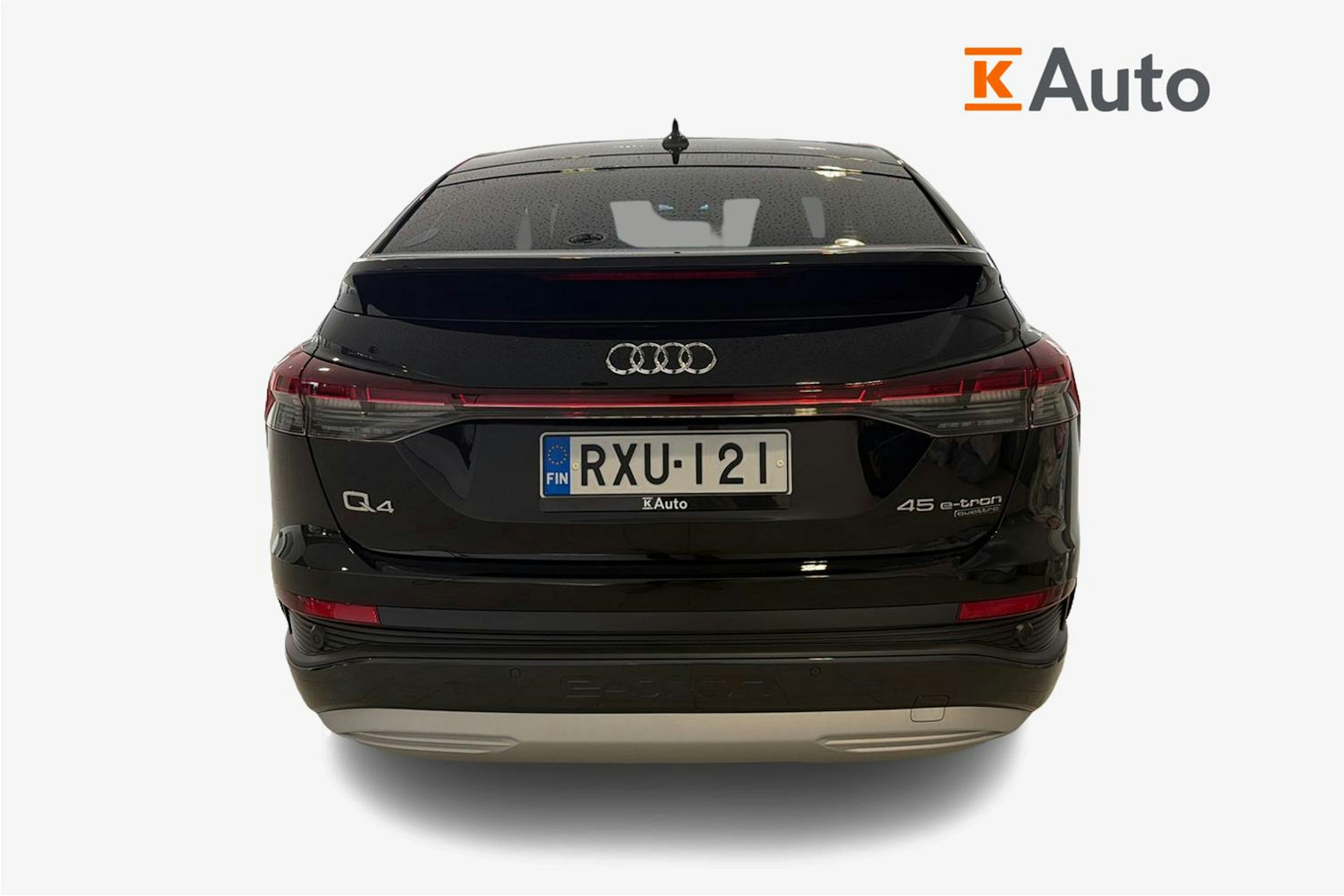 musta Audi Q4 e-tron 2026 kuva 3.