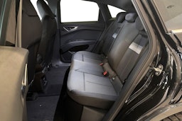 musta Audi Q4 e-tron 2026 kuva 8.