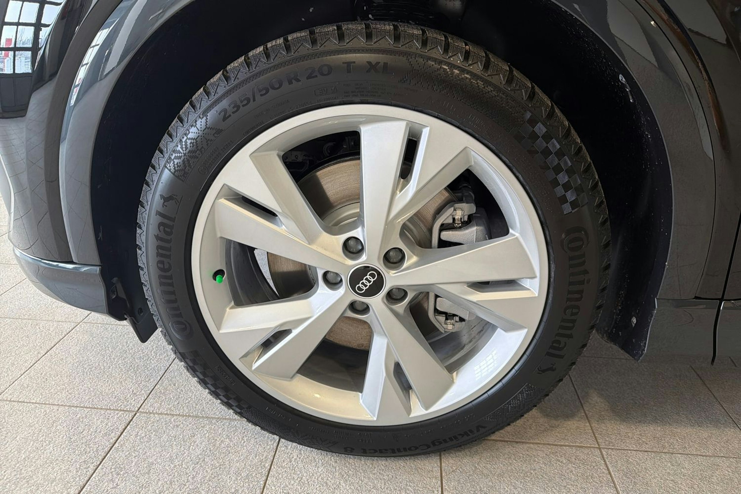 musta Audi Q4 e-tron 2026 kuva 10.