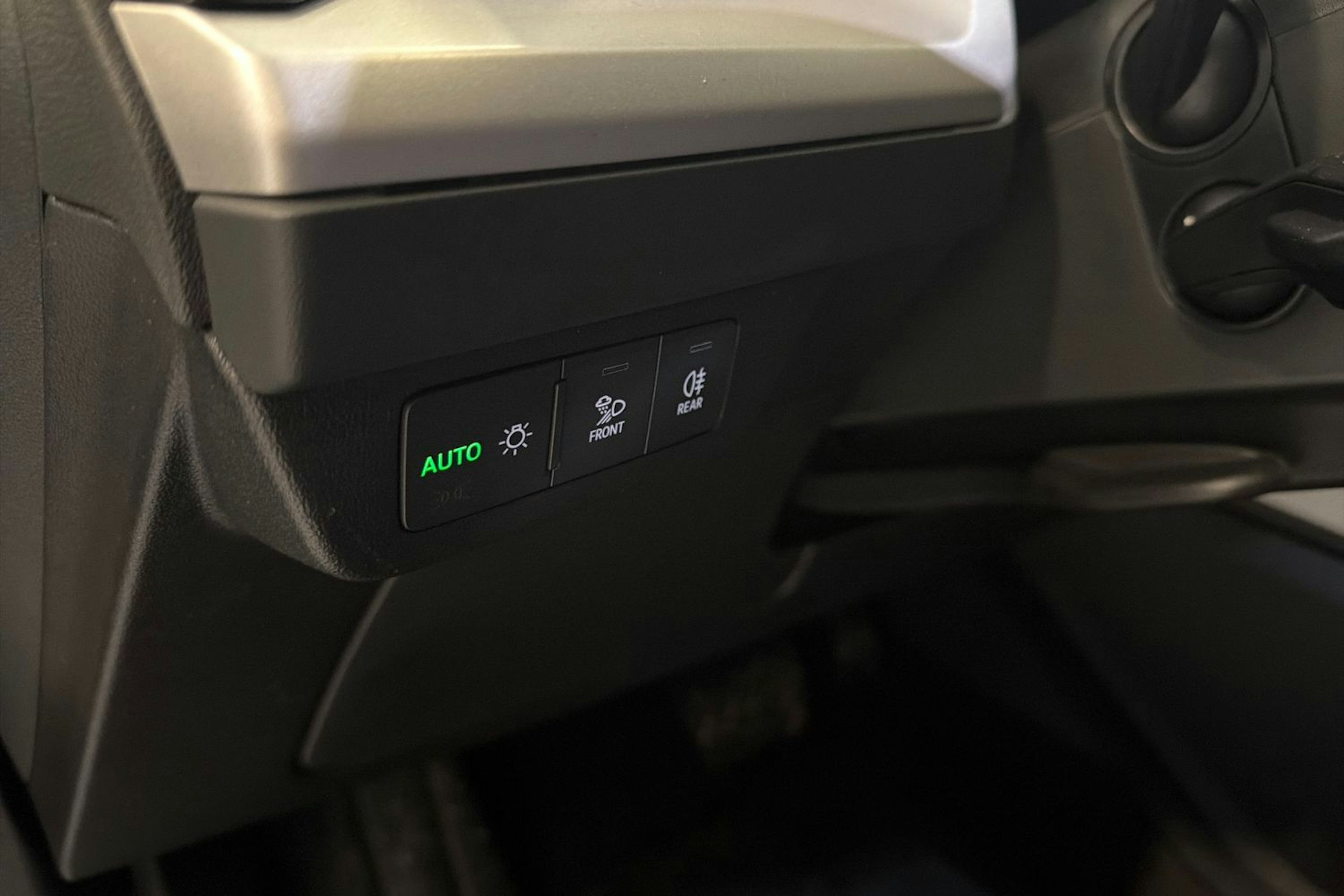 musta Audi Q4 e-tron 2026 kuva 13.