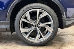 navarra sininen Audi Q4 e-tron 2026 kuva 10.