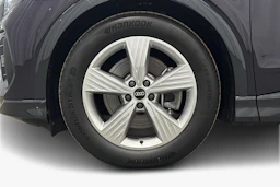 violetti Audi Q4 e-tron 2026 kuva 9.