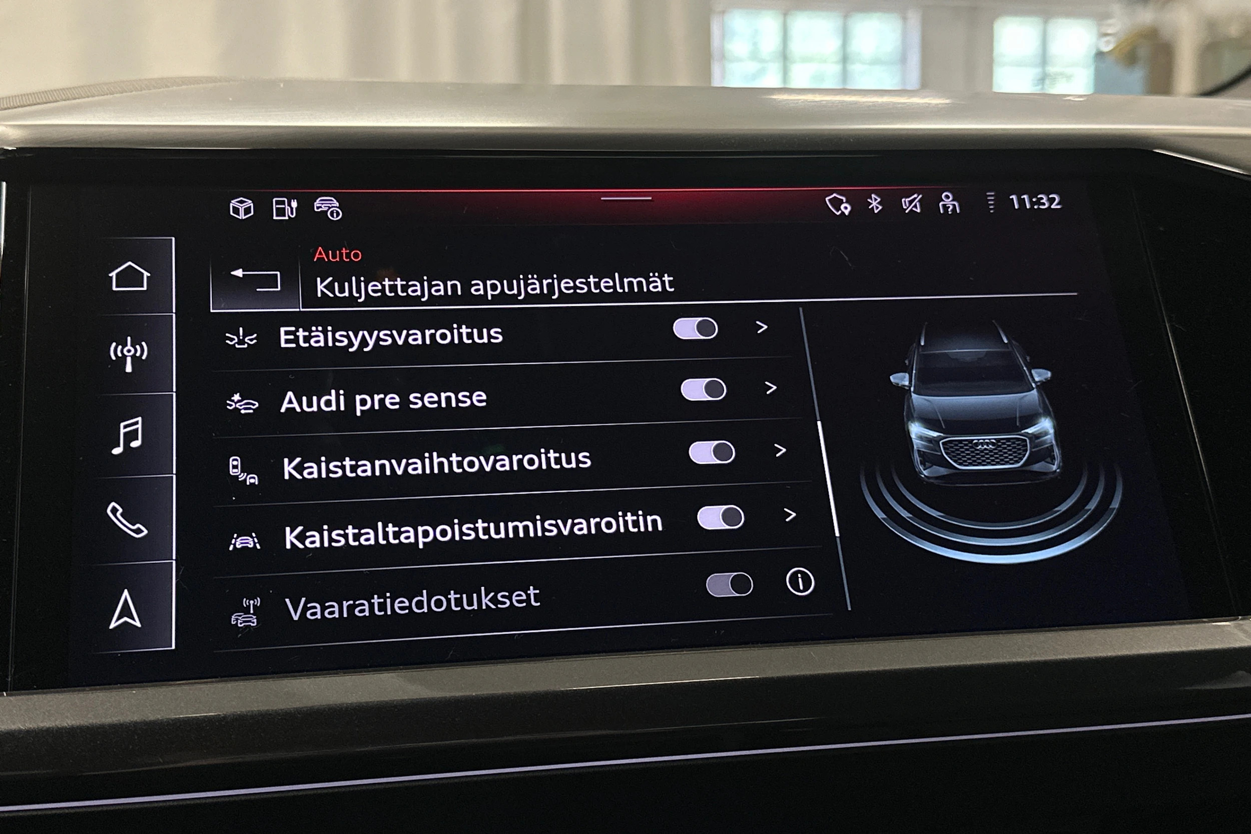 violetti Audi Q4 e-tron 2026 kuva 28.