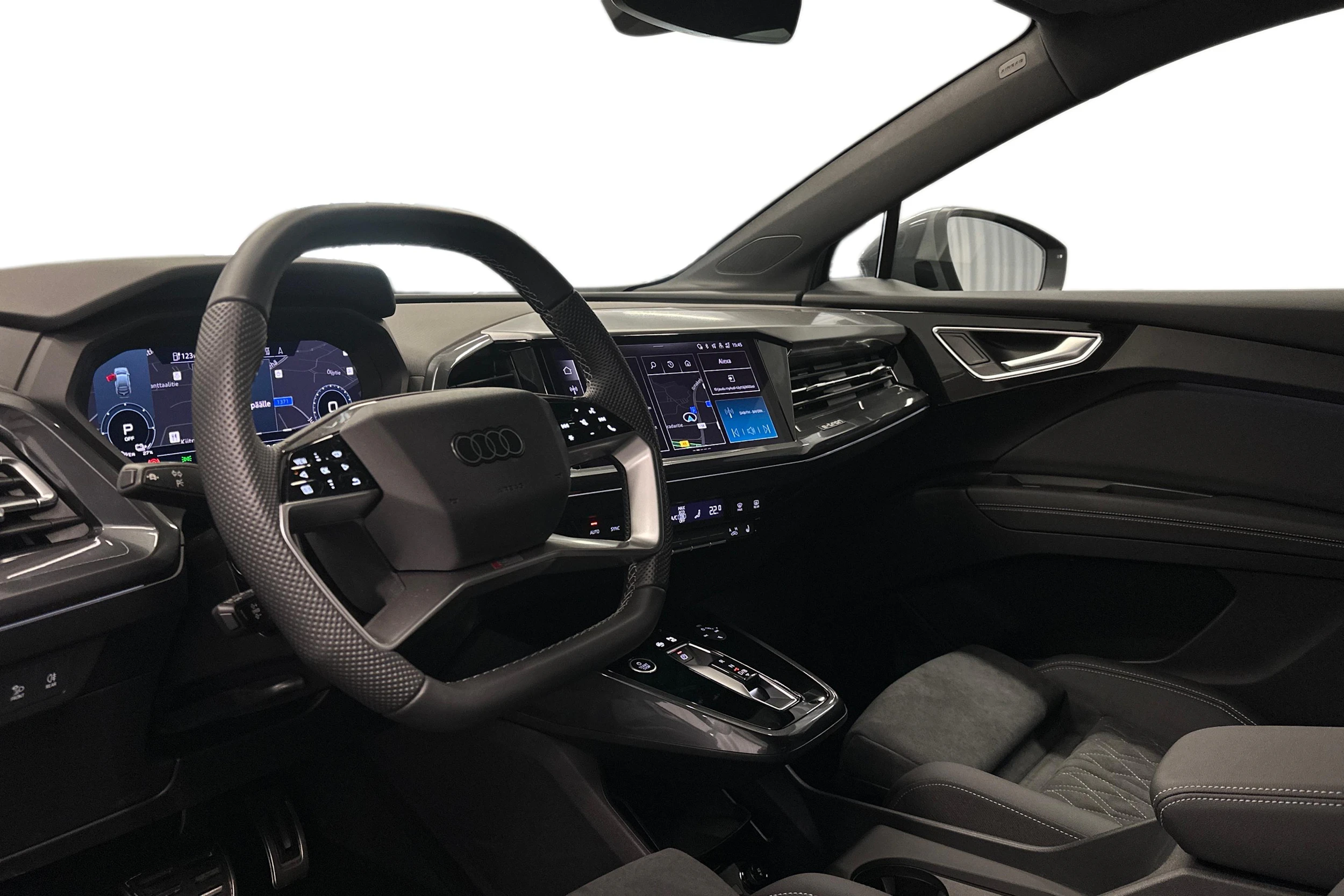 harmaa Audi Q4 e-tron 2026 kuva 8.