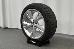 harmaa Audi Q4 e-tron 2026 kuva 13.