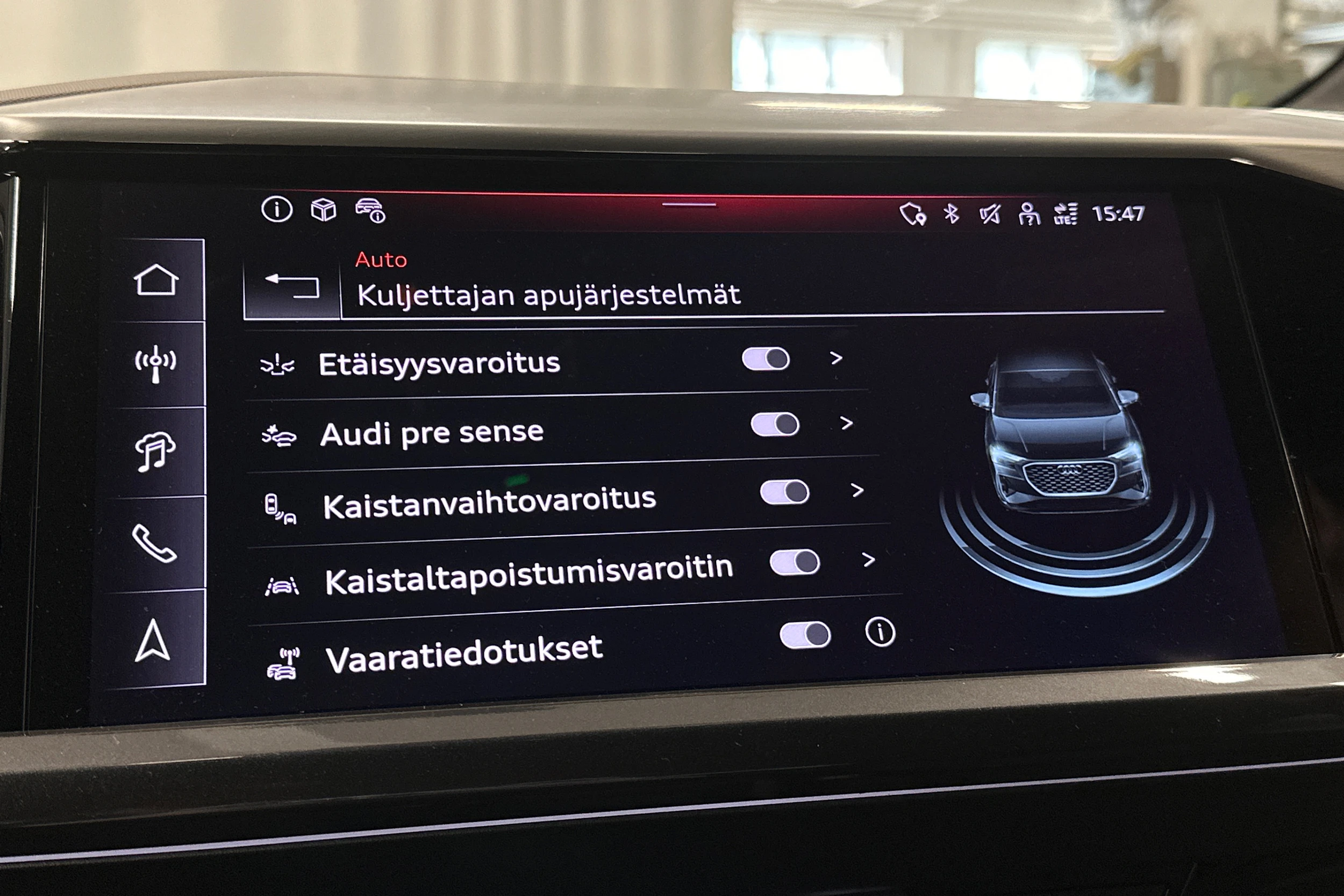 harmaa Audi Q4 e-tron 2026 kuva 29.