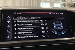 harmaa Audi Q4 e-tron 2026 kuva 30.