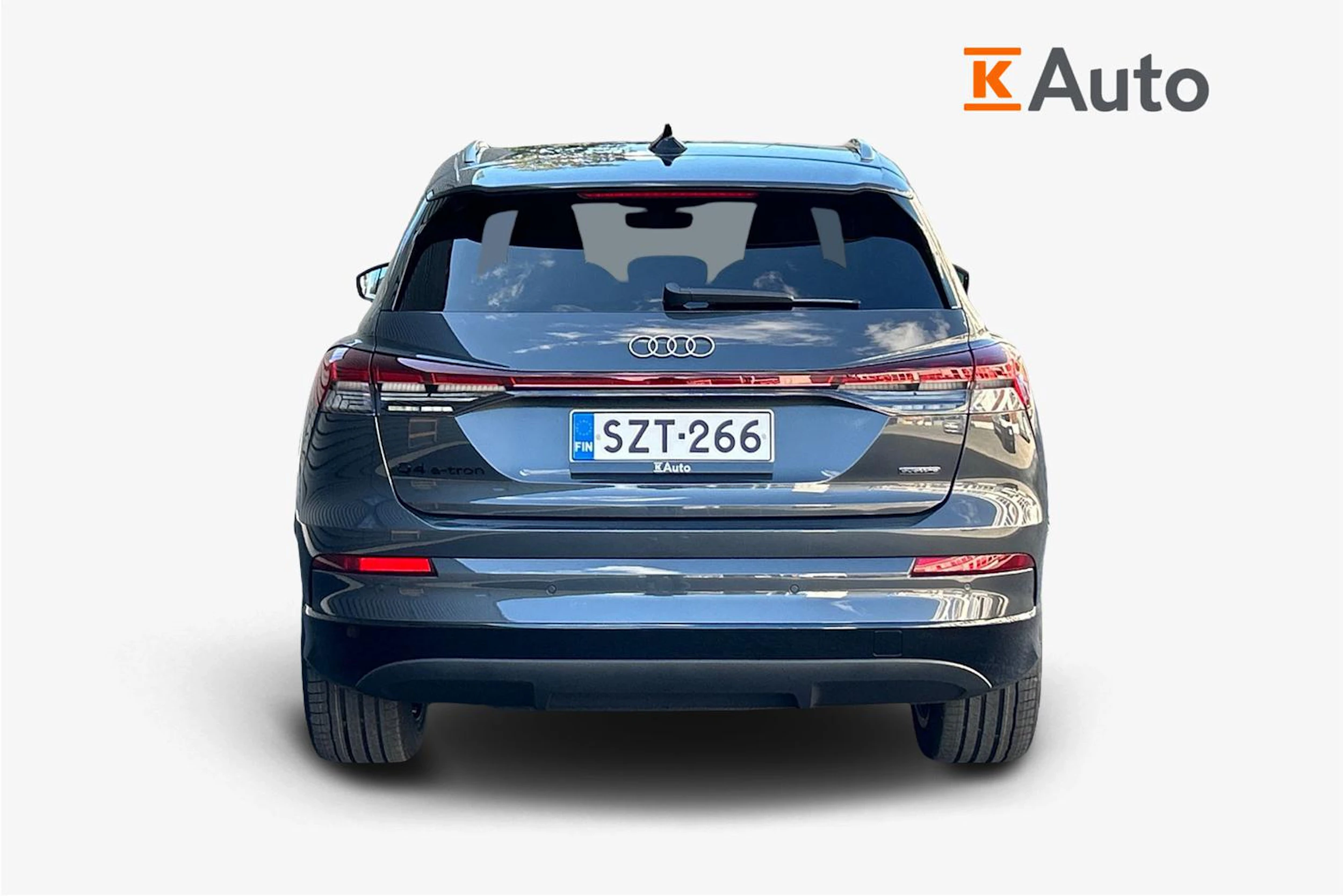 harmaa Audi Q4 e-tron 2026 kuva 3.