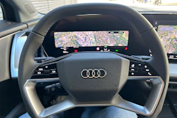 harmaa Audi Q4 e-tron 2026 kuva 11.