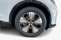 met. valkoinen Audi Q4 e-tron 2026 kuva 9.