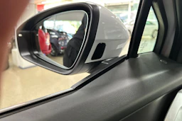 met. valkoinen Audi Q4 e-tron 2026 kuva 35.