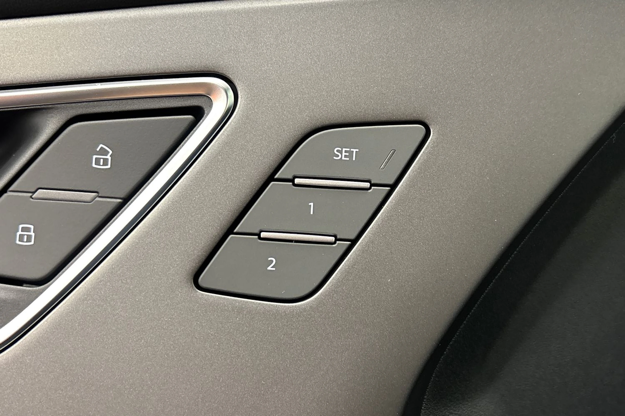 met. sininen Audi Q4 e-tron 2026 kuva 14.