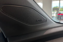 sininen Audi Q4 e-tron 2026 kuva 13.
