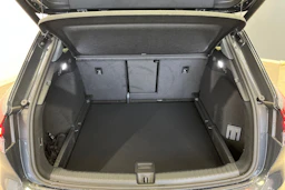 tambora harmaa Audi Q4 e-tron 2026 kuva 11.