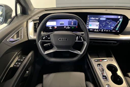 tambora harmaa Audi Q4 e-tron 2026 kuva 13.