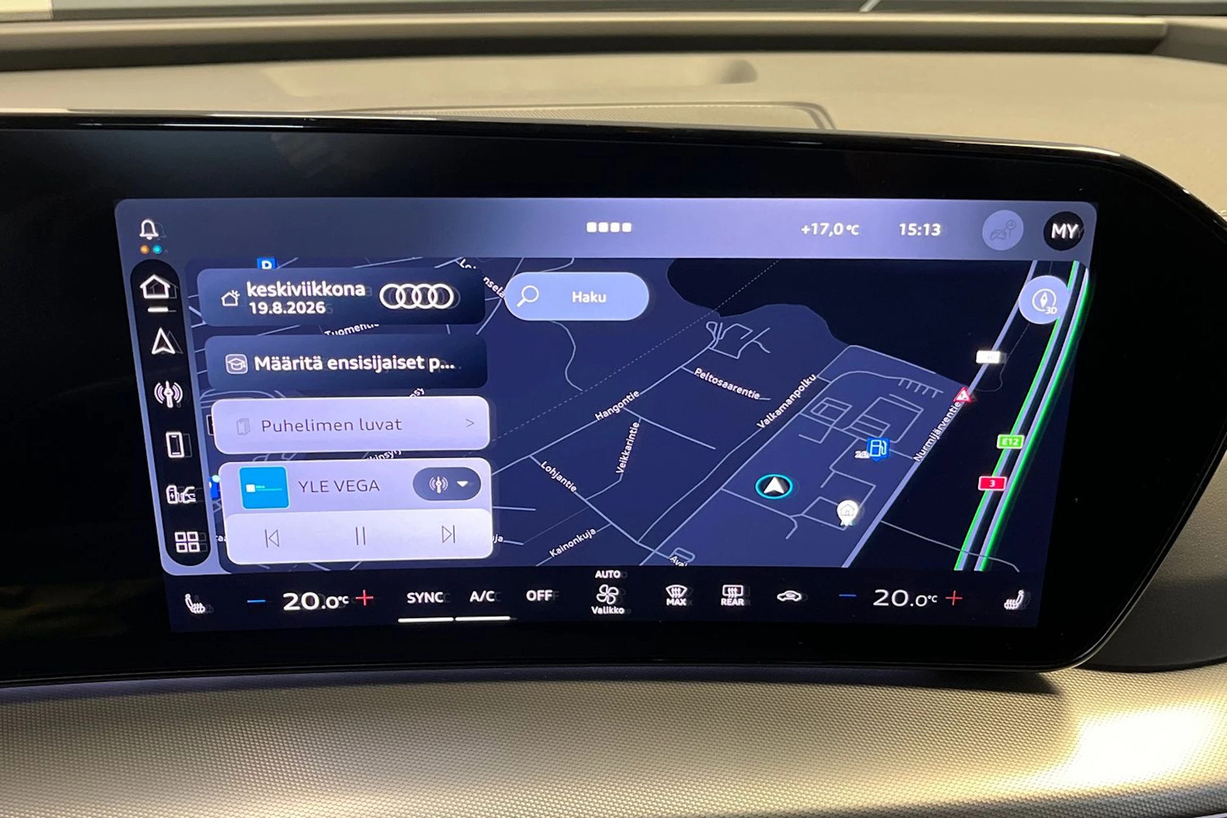 tambora harmaa Audi Q4 e-tron 2026 kuva 16.