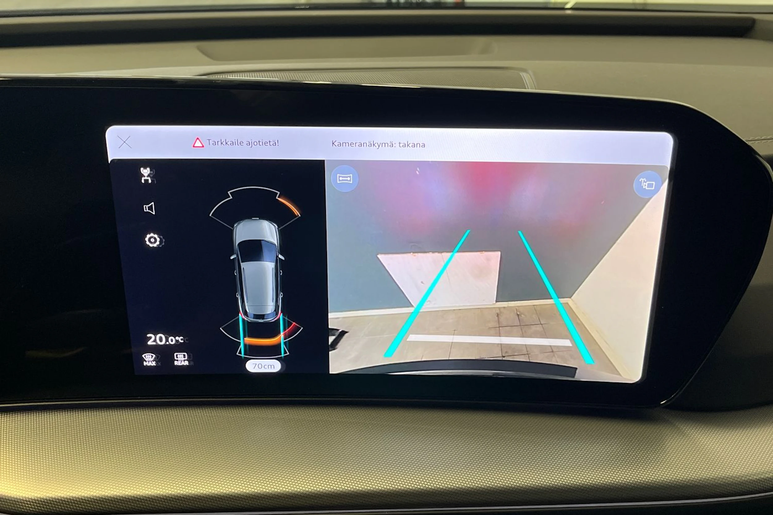 tambora harmaa Audi Q4 e-tron 2026 kuva 18.