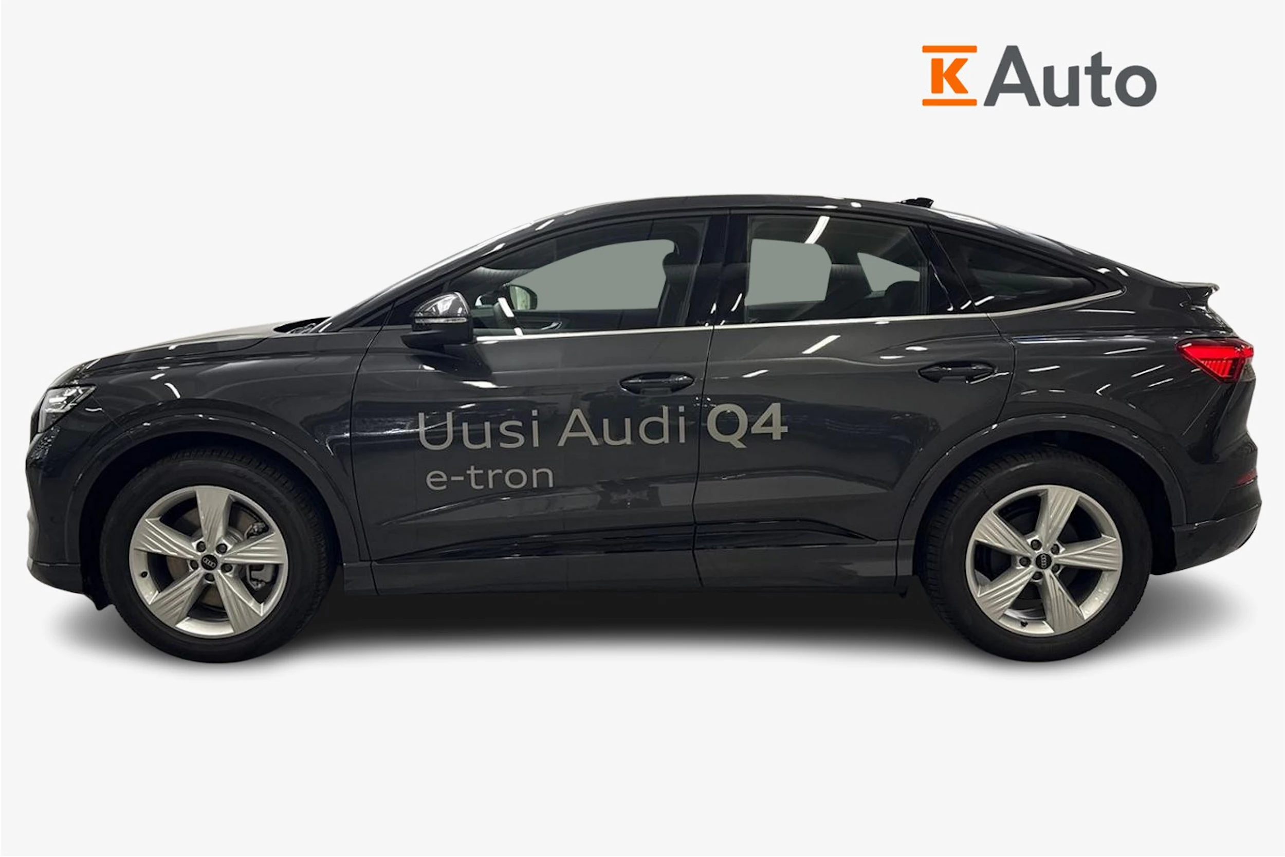 met. harmaa Audi Q4 e-tron 2026 kuva 5.