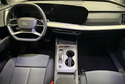 met. harmaa Audi Q4 e-tron 2026 kuva 7.