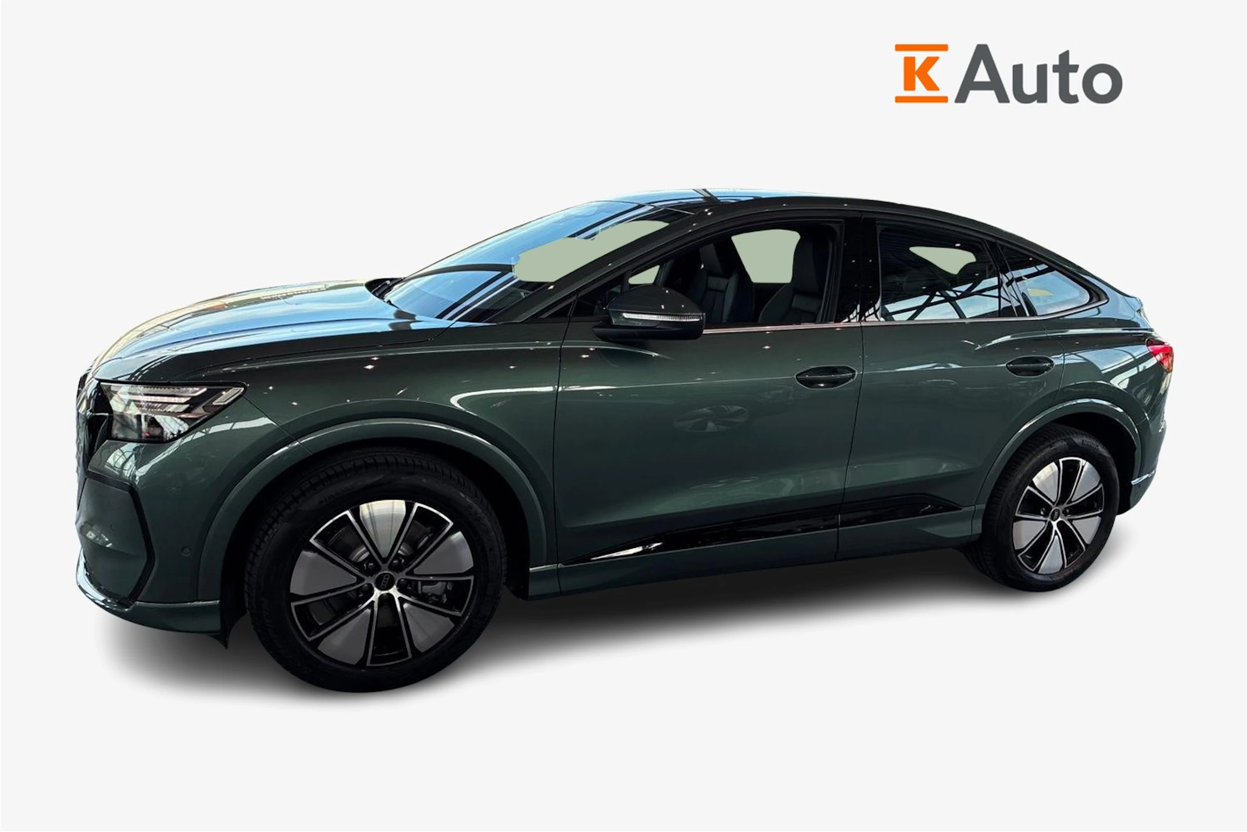 vihreä Audi Q4 e-tron 2026 kuva 5.