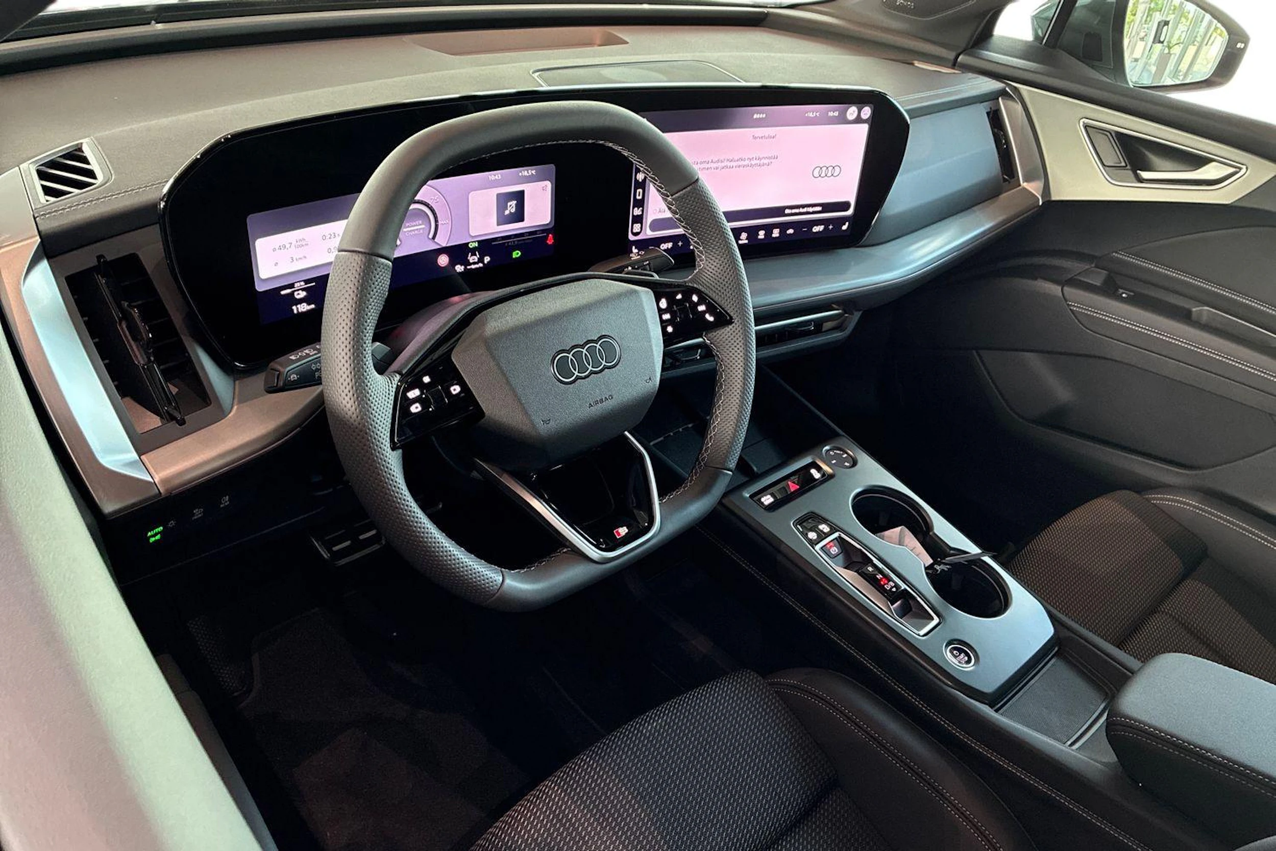 vihreä Audi Q4 e-tron 2026 kuva 6.