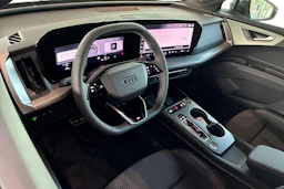 vihreä Audi Q4 e-tron 2026 kuva 6.