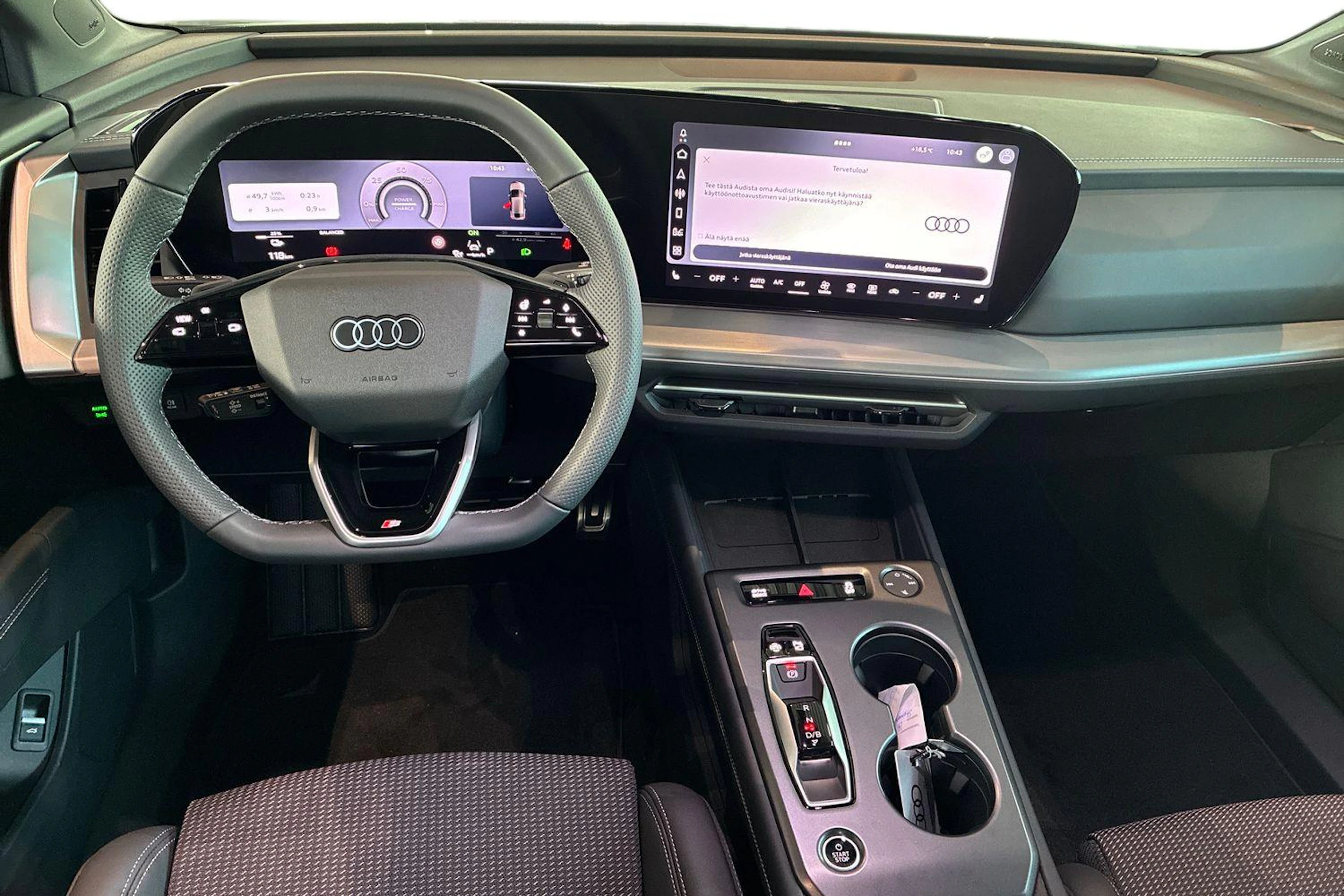 vihreä Audi Q4 e-tron 2026 kuva 7.