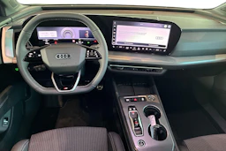 vihreä Audi Q4 e-tron 2026 kuva 7.