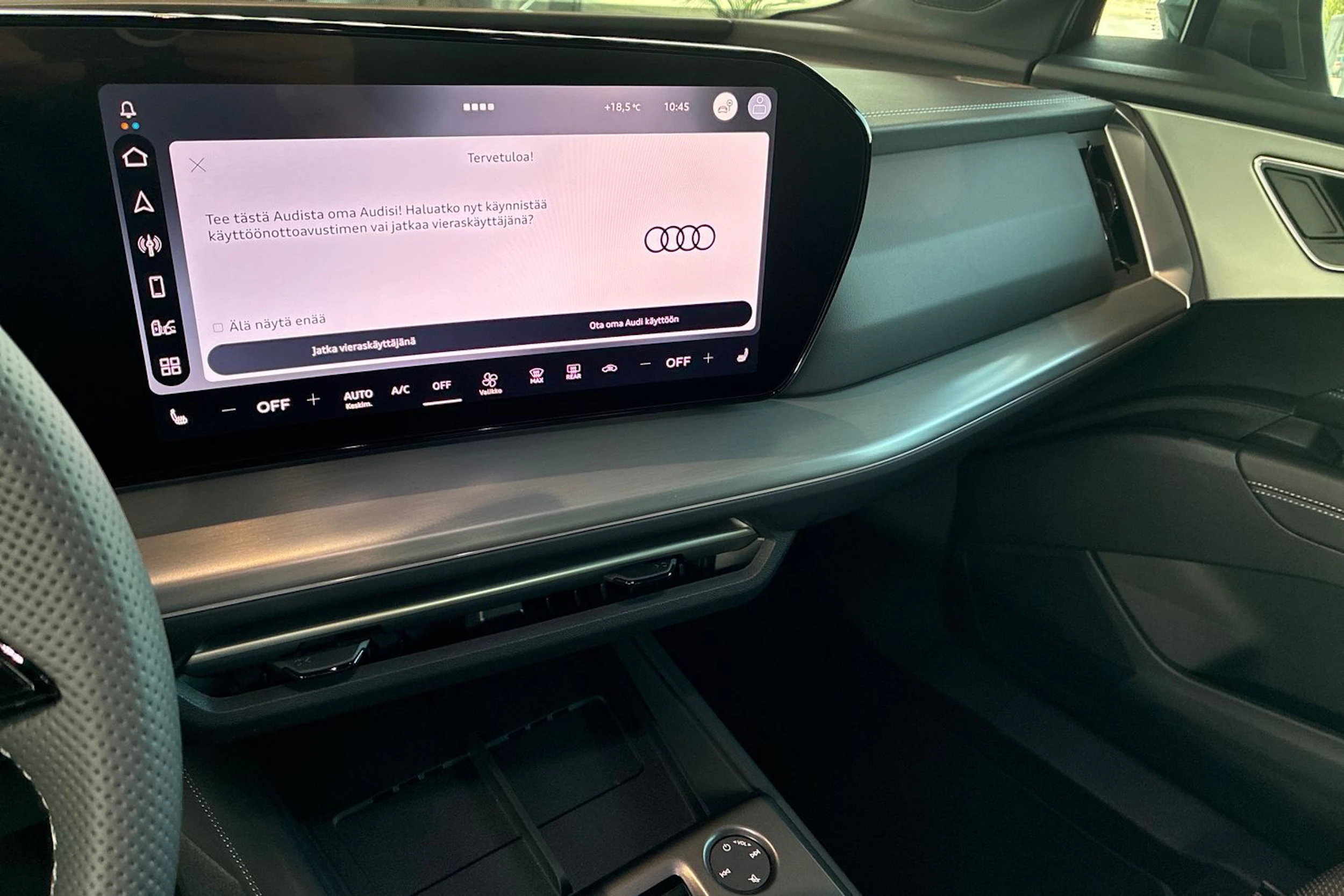 vihreä Audi Q4 e-tron 2026 kuva 19.